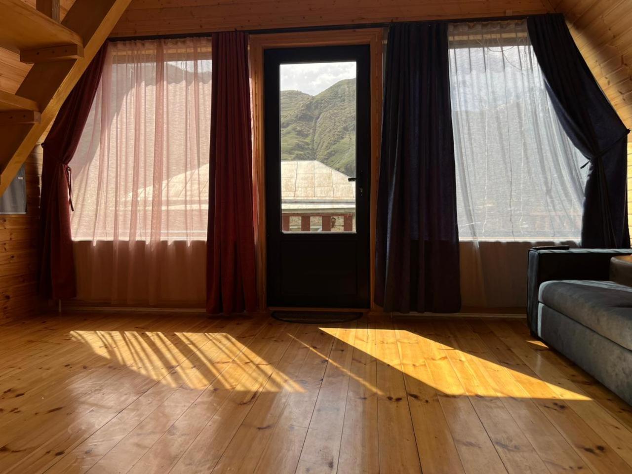 Vaso-Levani Kazbegi Cottage Экстерьер фото